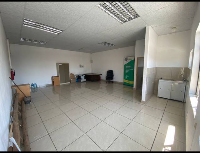 53M² BUILDING TO LET IN RUSTENBURG CENTRAL